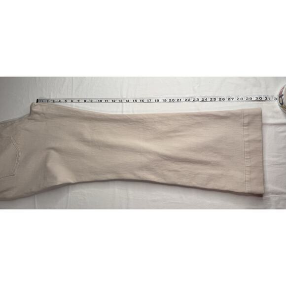 Belle By Kim Gravel 18W Flexibelle Flare Jean Horn Buttons Pullon 5 Pocket - Picture 7 of 15